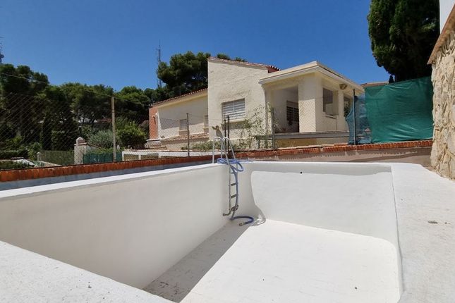Villa for sale in Torrent, Valencia, Spain