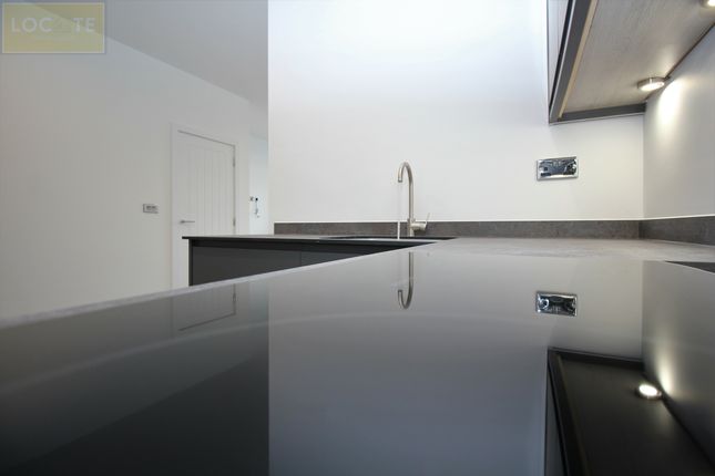 Apartment 6, Manchester photo 5