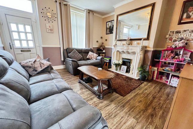 8, Westminster Terrace, Bradford photo 3