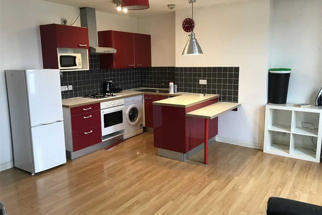 Thumbnail Flat to rent in Turnpike Mews, Turnpike Lane, London