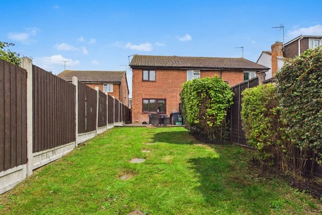 11, Beadle Way, Chelmsford, Essex photo 3