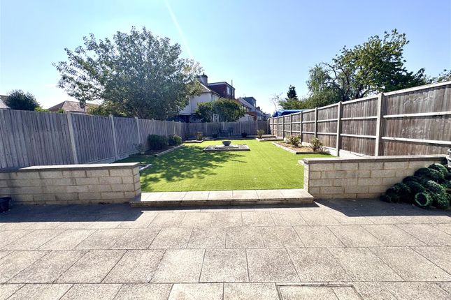 63, Hythe Avenue, Bexleyheath photo 2