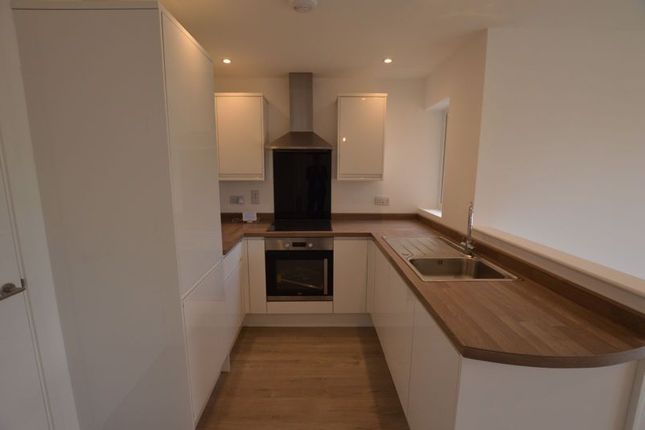 Ringway Road, St. Albans photo 2
