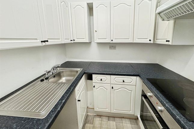 Flat 8, 147, Glasgow Road, Dumbarton photo 5