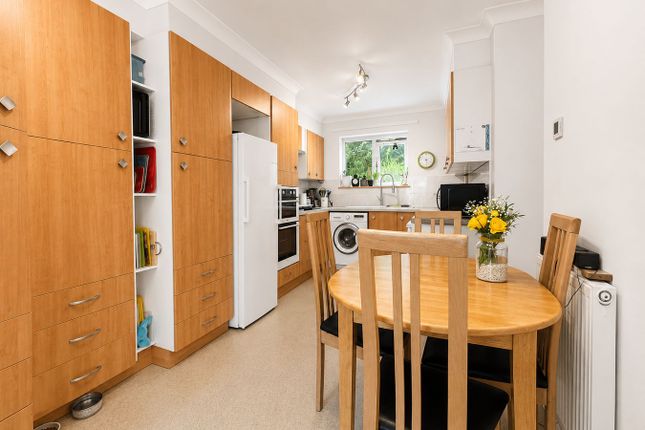 41, Erle Havard Road, Colchester photo 4