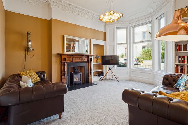 14 Dungoyne Street, Glasgow photo 2