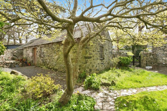 Property for sale in Pentre Bach, Llwyngwril