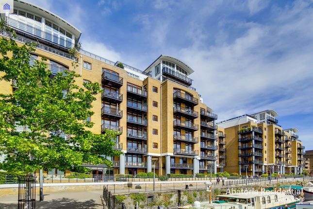 Flat for sale in Shearwater Court, Star Place, London