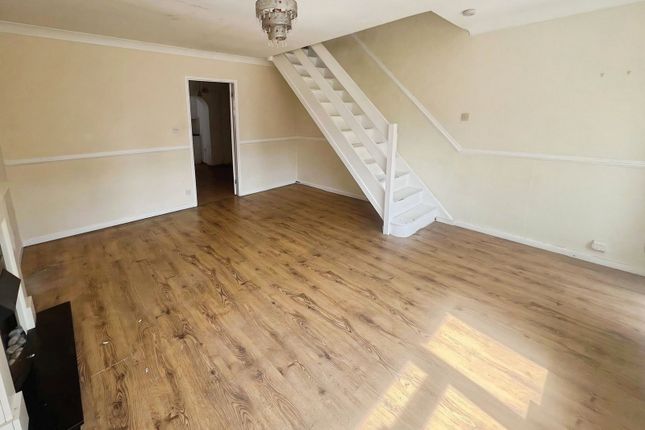 46, Calder Road, Stourport-on-severn photo 4
