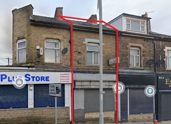 Studio house on 716 Manchester Road, Bradford, £125,000