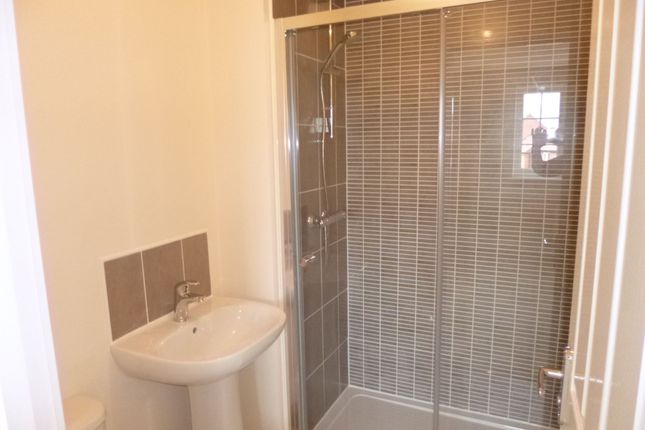 12 Alnwick Way, Grantham photo 5