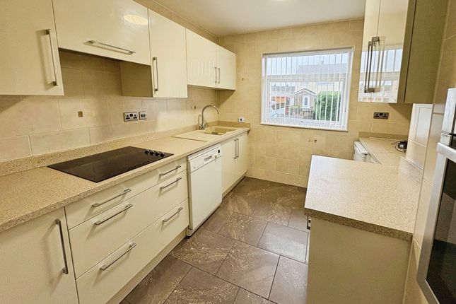 1-2 Birchwood Close, Baglan photo 2