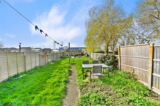 Thumbnail Maisonette for sale in Medway Road, Sheerness, Kent