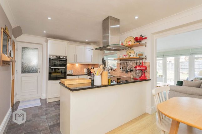 5 Hazelborough Close, Warrington photo 2