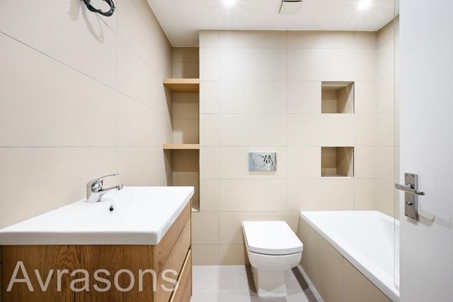 4 Brixton Road, London photo 4