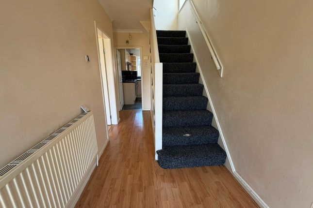 42, Wynchcombe Avenue, Wolverhampton photo 2