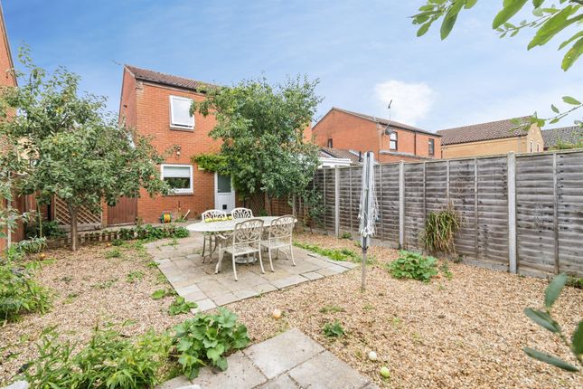 21, Pilgrims Way, Bungay photo 2