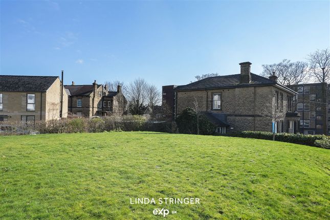 Triplex for sale in Clarkehouse Road, Broomhall