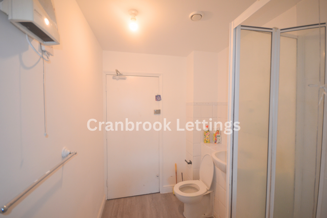 Flat 24, City Gate House, Ilford photo 4