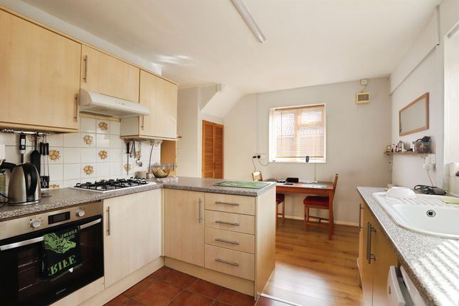 11, Western Avenue, Market Harborough photo 4