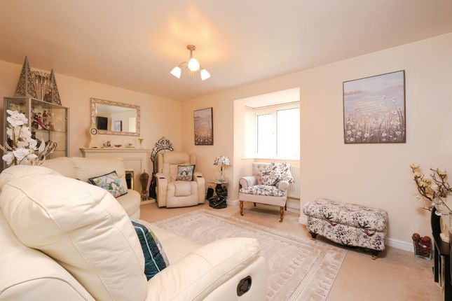 22, Cornpoppy Avenue, Monmouth photo 3