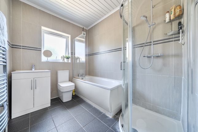 262, Bedonwell Road, Kent photo 4