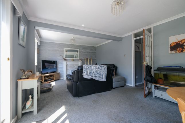 5, Pladda Crescent, Irvine photo 4