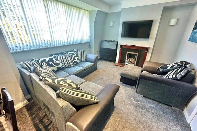 Flat for sale in Victoria Gardens, Oxton, Wirral