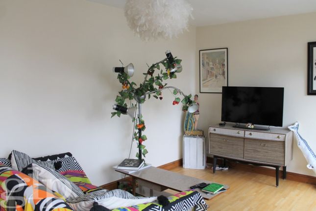 Thumbnail Flat to rent in Dufours Place, London