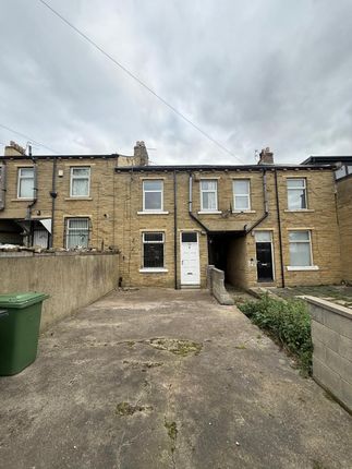 323 Girlington Road, Bradford photo 2