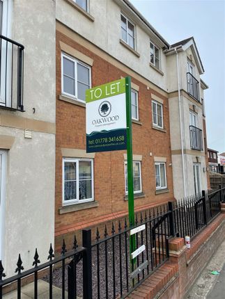Flat to rent in Peveril Road, Peterborough