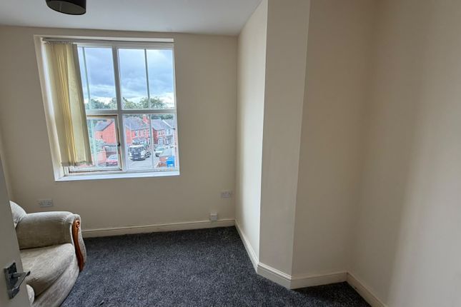 18 Bean Road, Dudley photo 4