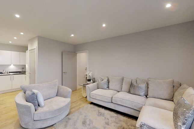 Flat for sale in Dominion Court, London Road, Hounslow