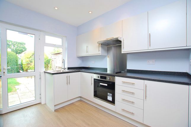 72, Aldershot Road, Guildford photo 2