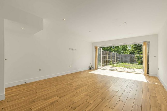 2 C, Sunbury Court Road, Sunbury-On-Thames photo 3
