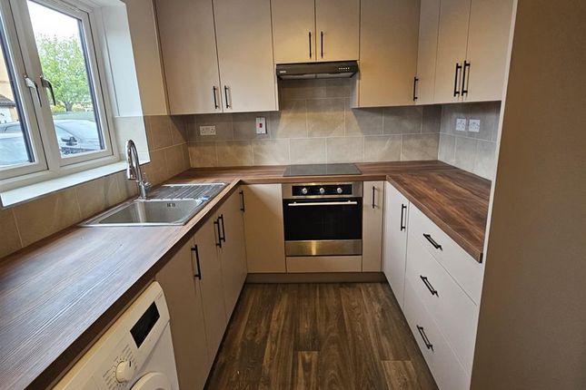 14, Blackstock Close, Oxford photo 2