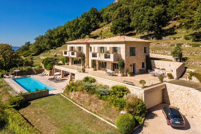 Villa for sale in Tourrettes-Sur-Loup, Alpes-Maritimes, Cote D'azur, France