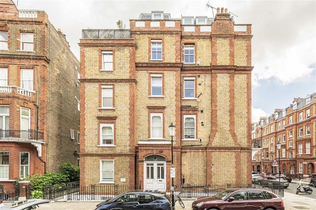 Thumbnail Flat for sale in Brechin Place, London