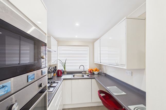 47 Ullswater Drive, Hull, East Riding of Yorkshire photo 2