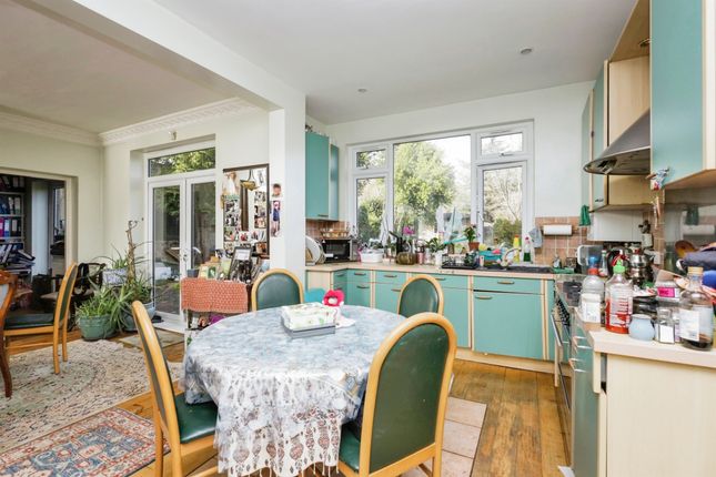 7, Ashburnham Road, Eastbourne photo 4
