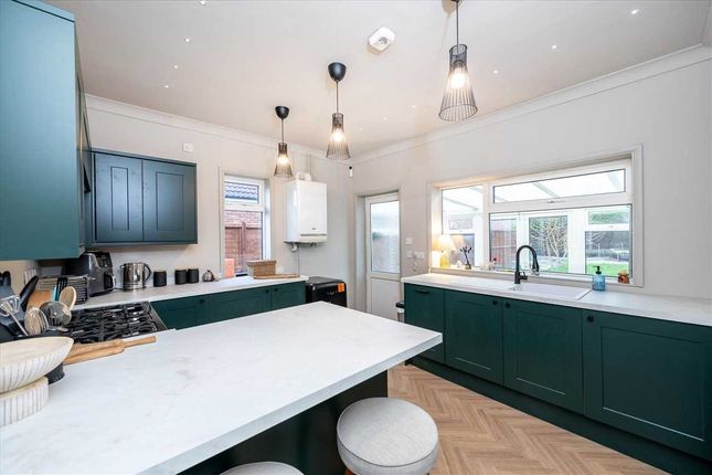 48, Sleaford Road, Heckington photo 4