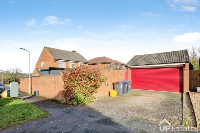 48, Thurlaston Lane, Leicester photo 3