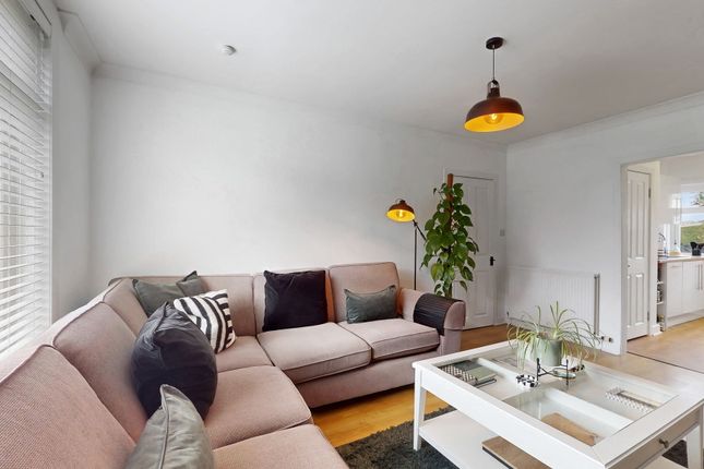 35, Arisaig Drive, Glasgow photo 4
