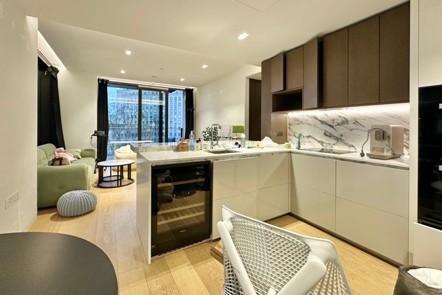405, 30 Casson Square 3, Casson Square, London photo 4