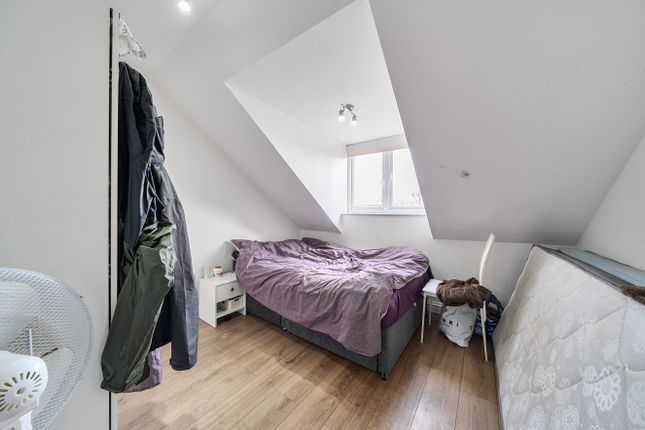 Flat 25, Kingsmount Court, 12A, Lewis Road, Sutton photo 4