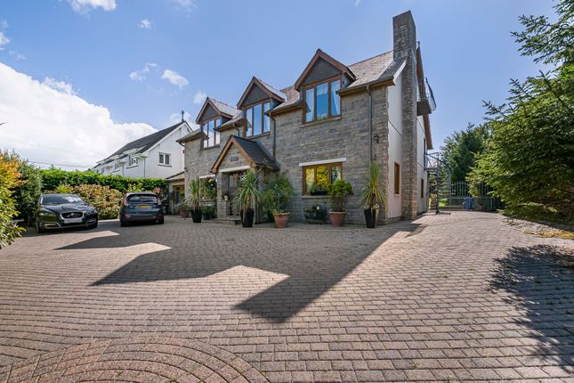 6 Bedroom Detached