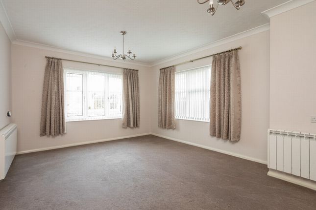 1 Blythe Court, Prospect Road, Hythe photo 2