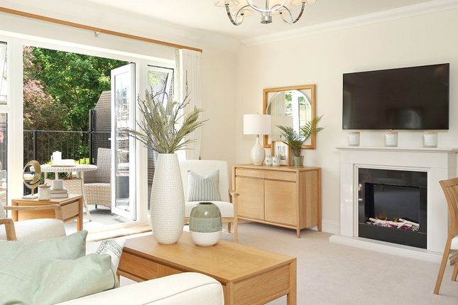 Thumbnail Flat for sale in Pinewood Place, Hatch Lane, Windsor, Berkshire