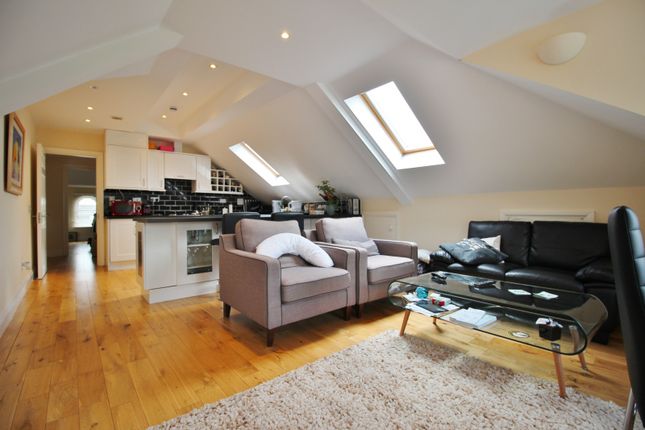 2 Bed Flat To Rent In Palmerston Road London N22 Zoopla
