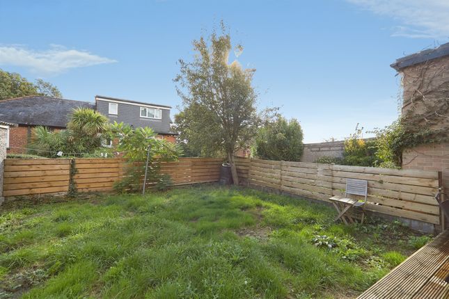26, Raynville Avenue, Leeds photo 4